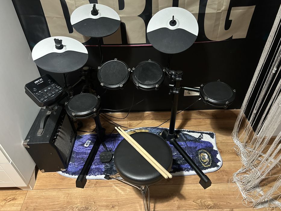 Elektryczny zestaw perkusyjny Alesis Debut Kit