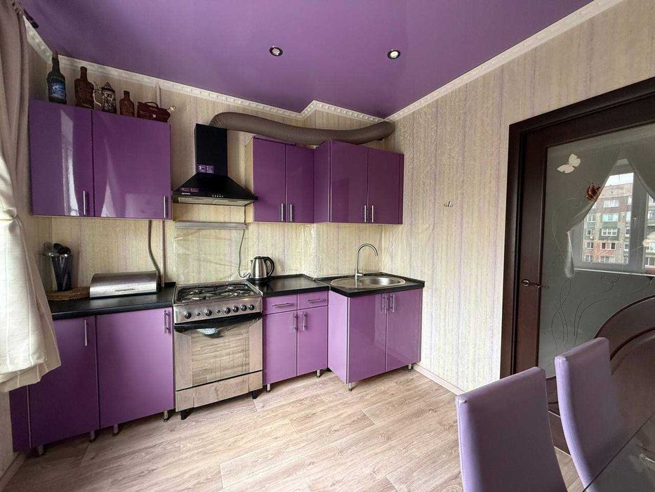 Продаж 3к квартири на Сонячному