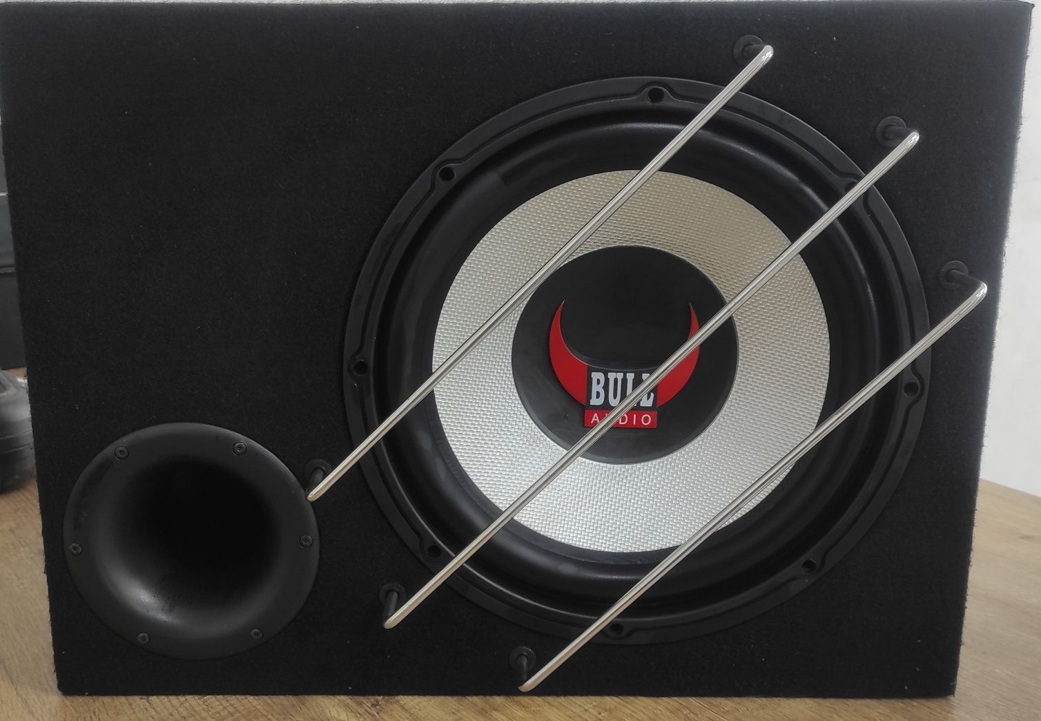 Сабвуфер автомобильный Bull audio ESW-12