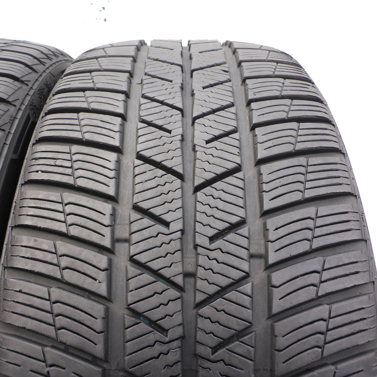 Opony 225/45 R19 Barum 225/45R19 96V XL Polaris5 Zimowe 2021 6.8-7.5mm