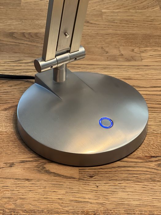 Lampka biurkowa srebrny mat