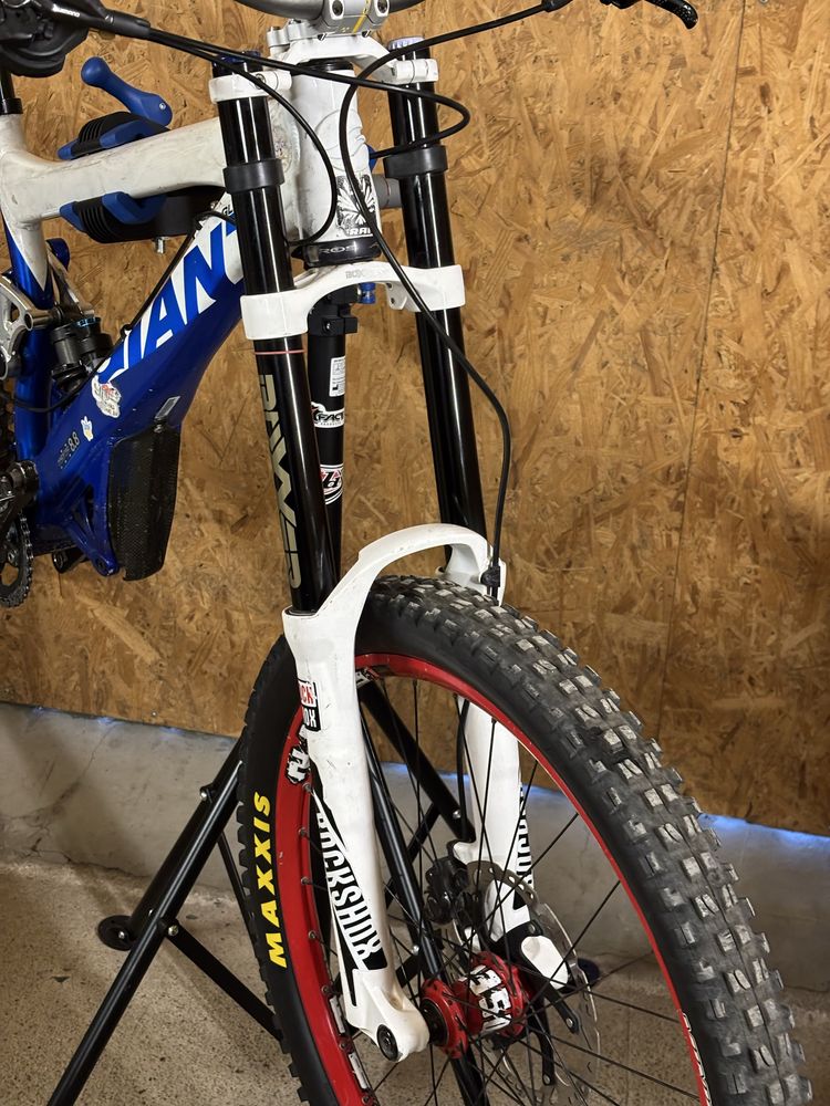Двухпідвіс Giant Glory 8.8 2008 Dh, Boxxer, Fox, Dt swiss, Shimano