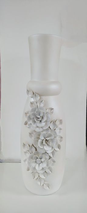 Керамічні,напольн і настільні  вази