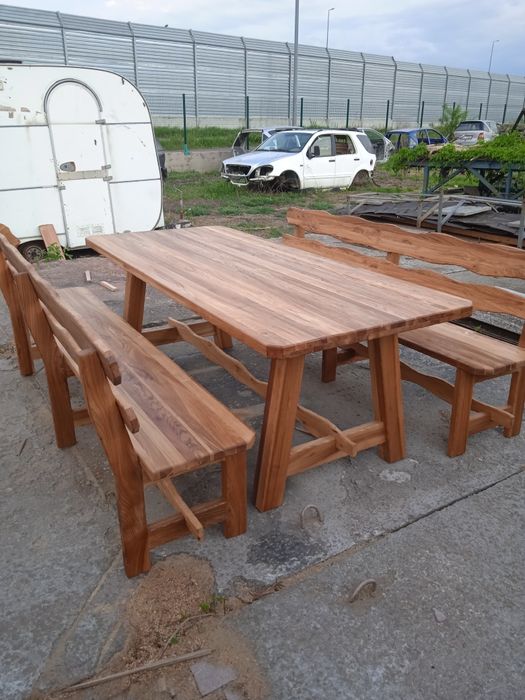 Обідні столи , стільці