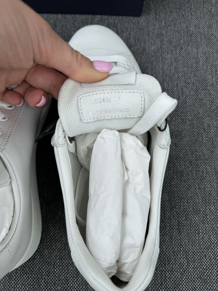 Sneakersy białe Prada