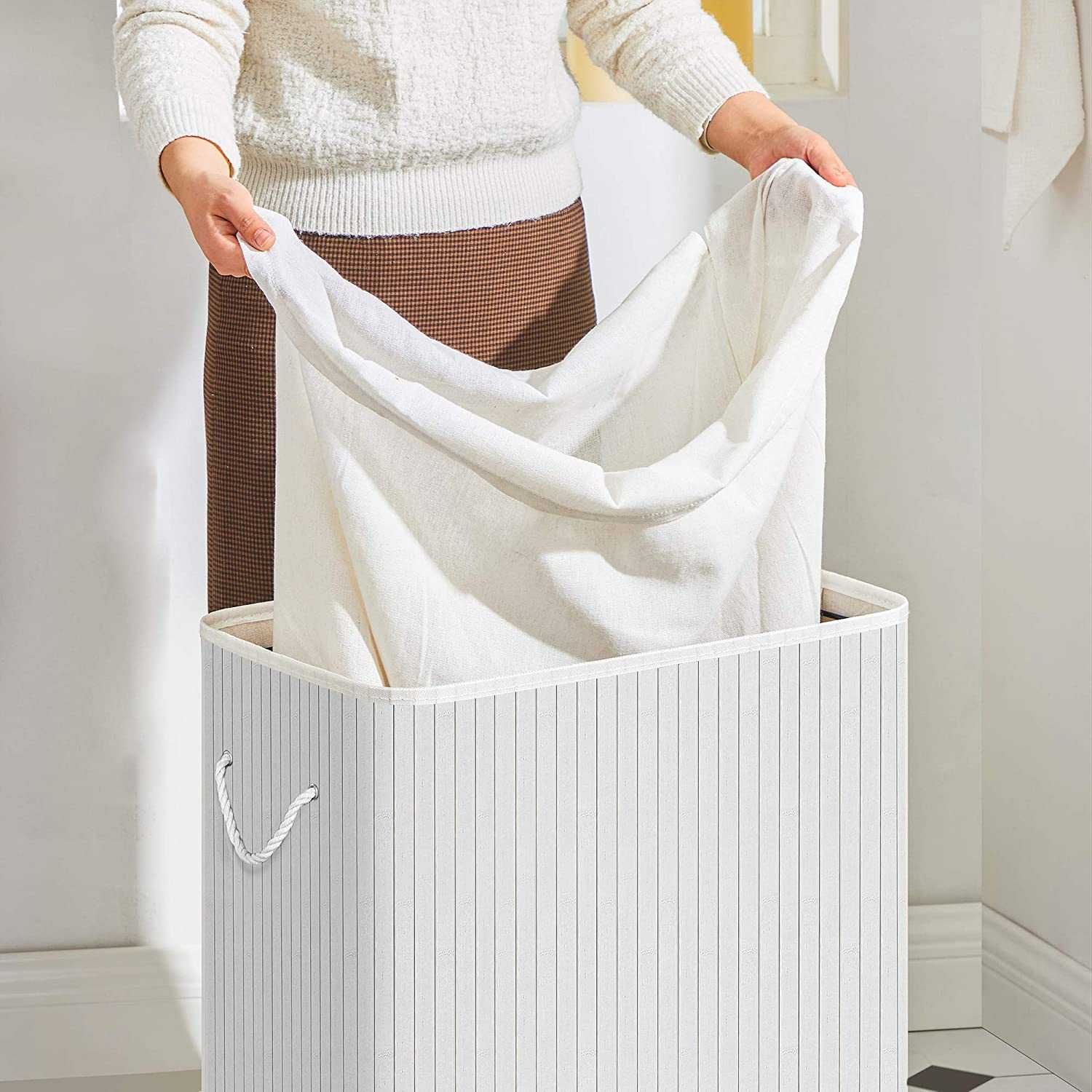 SONGMICS Kosz na pranie bieliznę z bambusa 100 L biały