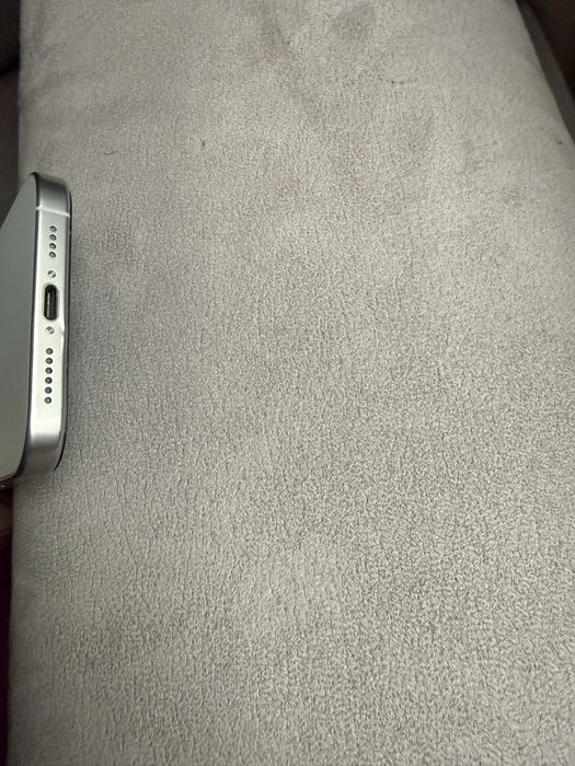 Iphone 16 pro max 256гб Newerlock стан ідеал