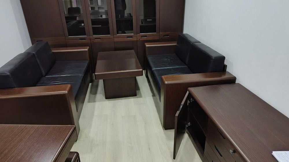 пуфи дивани офісні для відвідувачів кафе дому