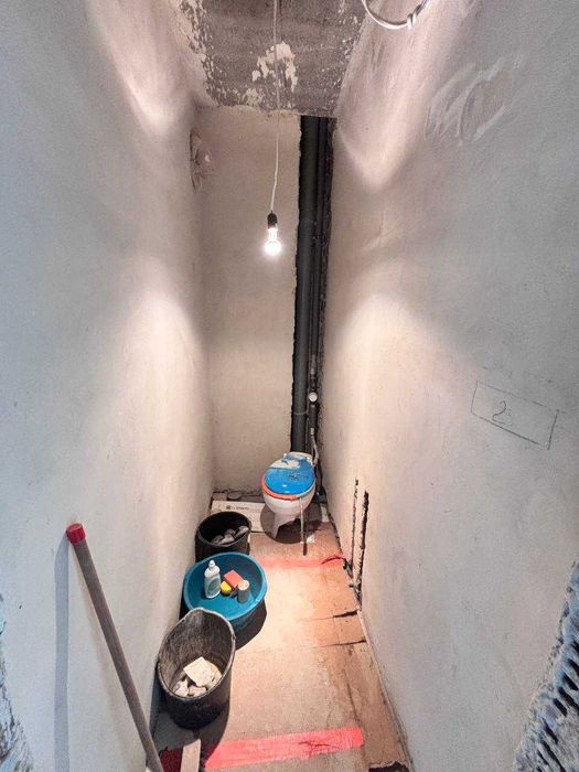 ПРОДАЖ Трикімнатна квартира з кухнею студією поруч парку