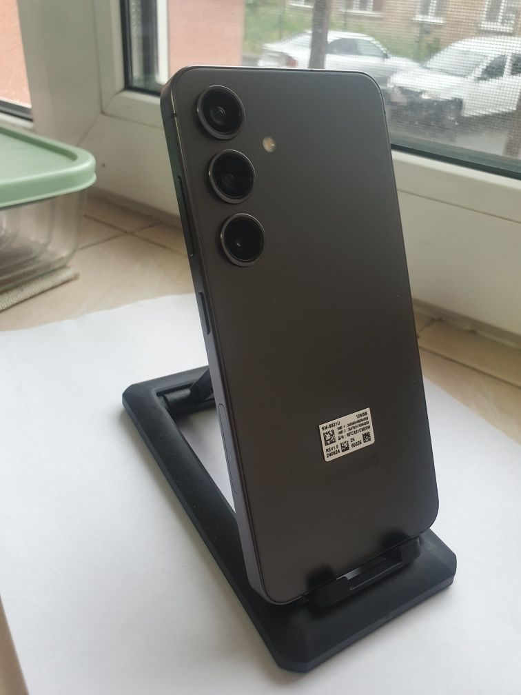 Samsung s24 8/128