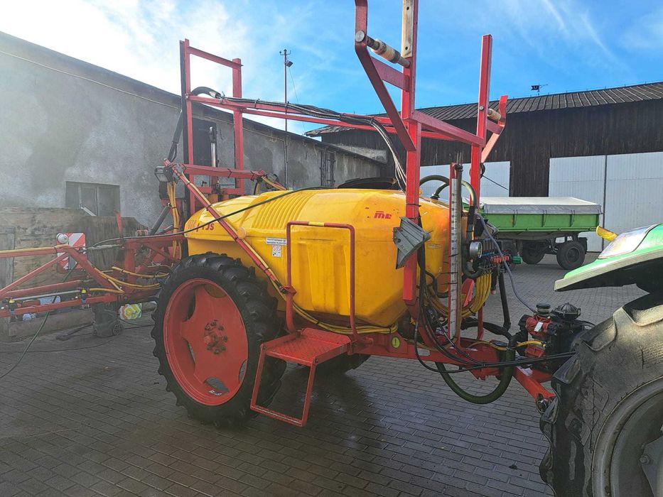 Opryskiwacz polowy PILMET 1618 PLUS