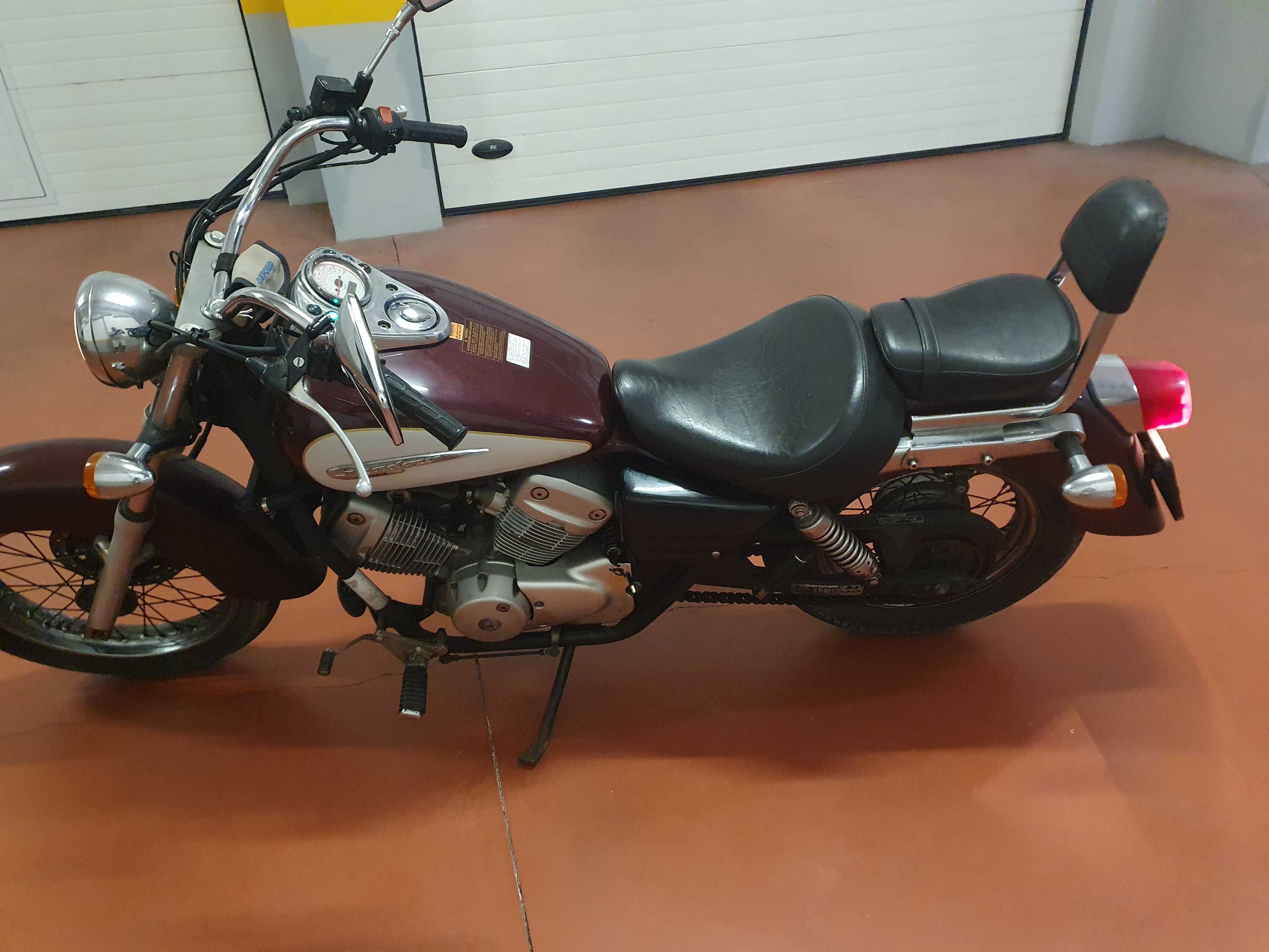 Vendo Honda ..situada n Ericeira
