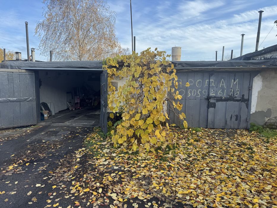 Продам два гаража