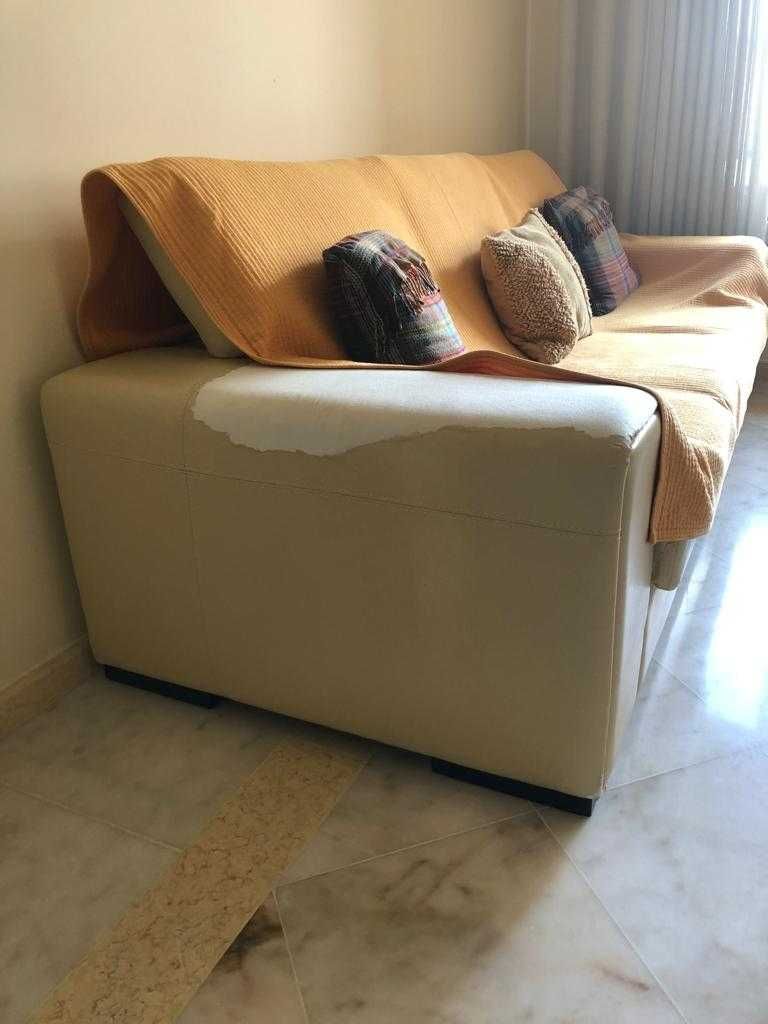 Sofá Moderno c/ 3 lugares chaise longue (necessita de ser estofado)