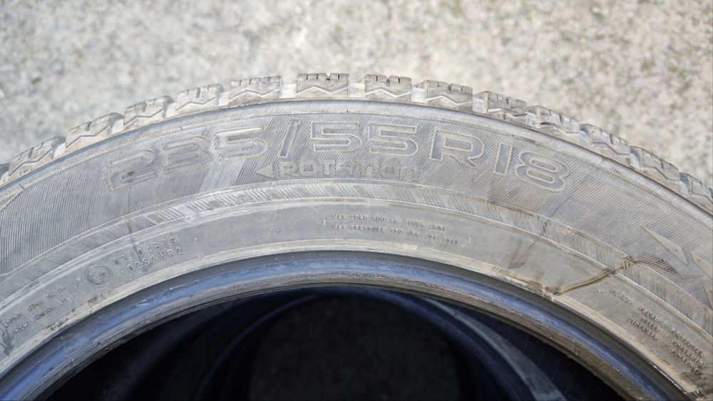 Opony zimowe Nokian 235/55 R18 4x