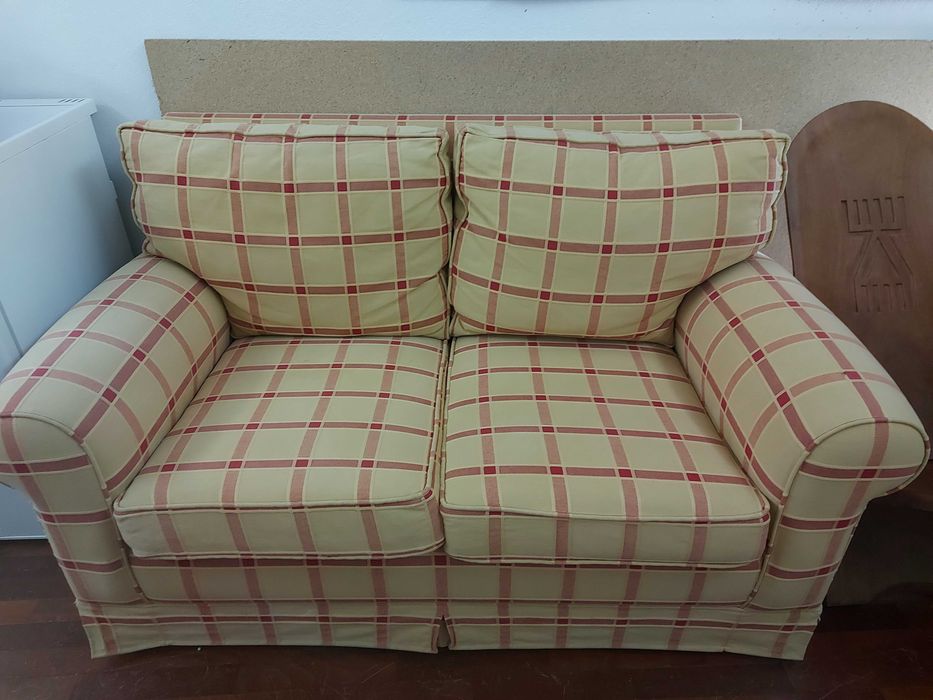 Sofá de tecido 2 lugares