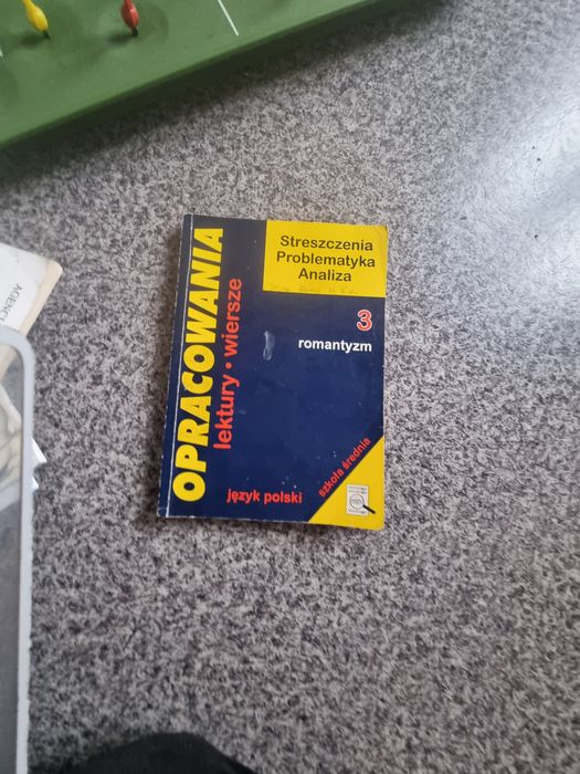 sporo sciag i nauka raczej do liceum