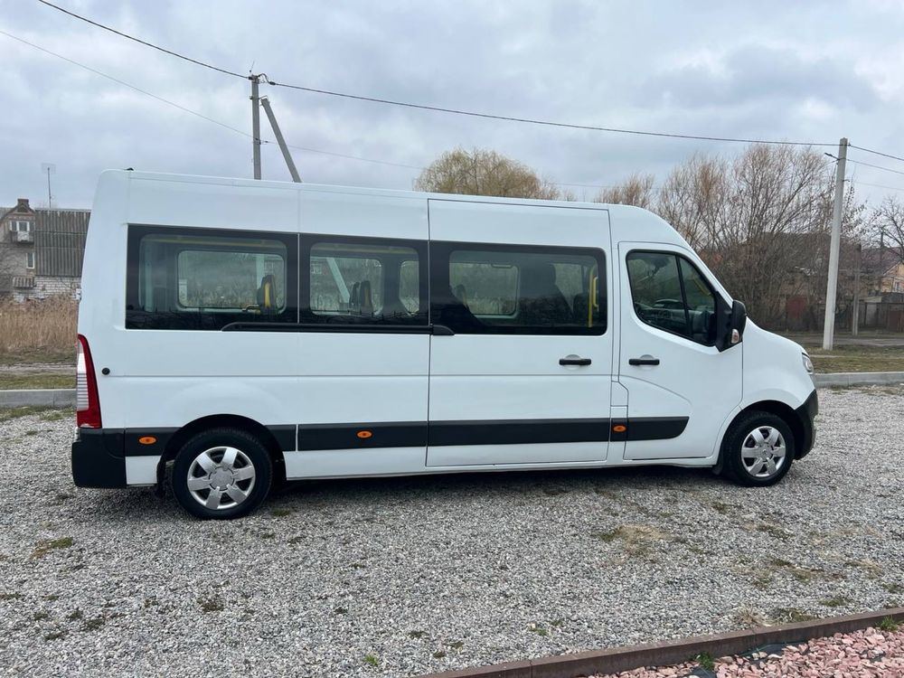 Renault Master 8+1