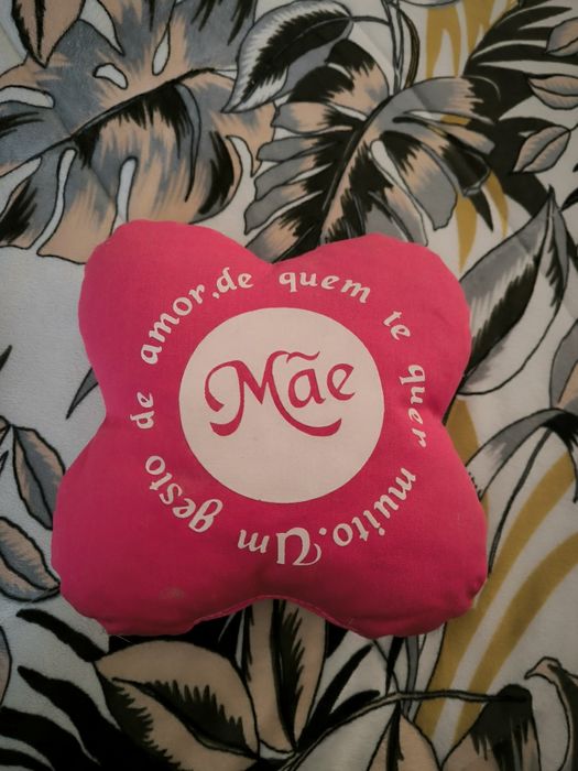 Mãe - almofada fofinha rosa fucsia NOVA