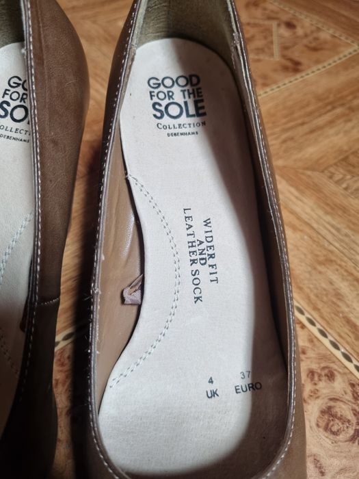 Brązowe buty na koturnie 37