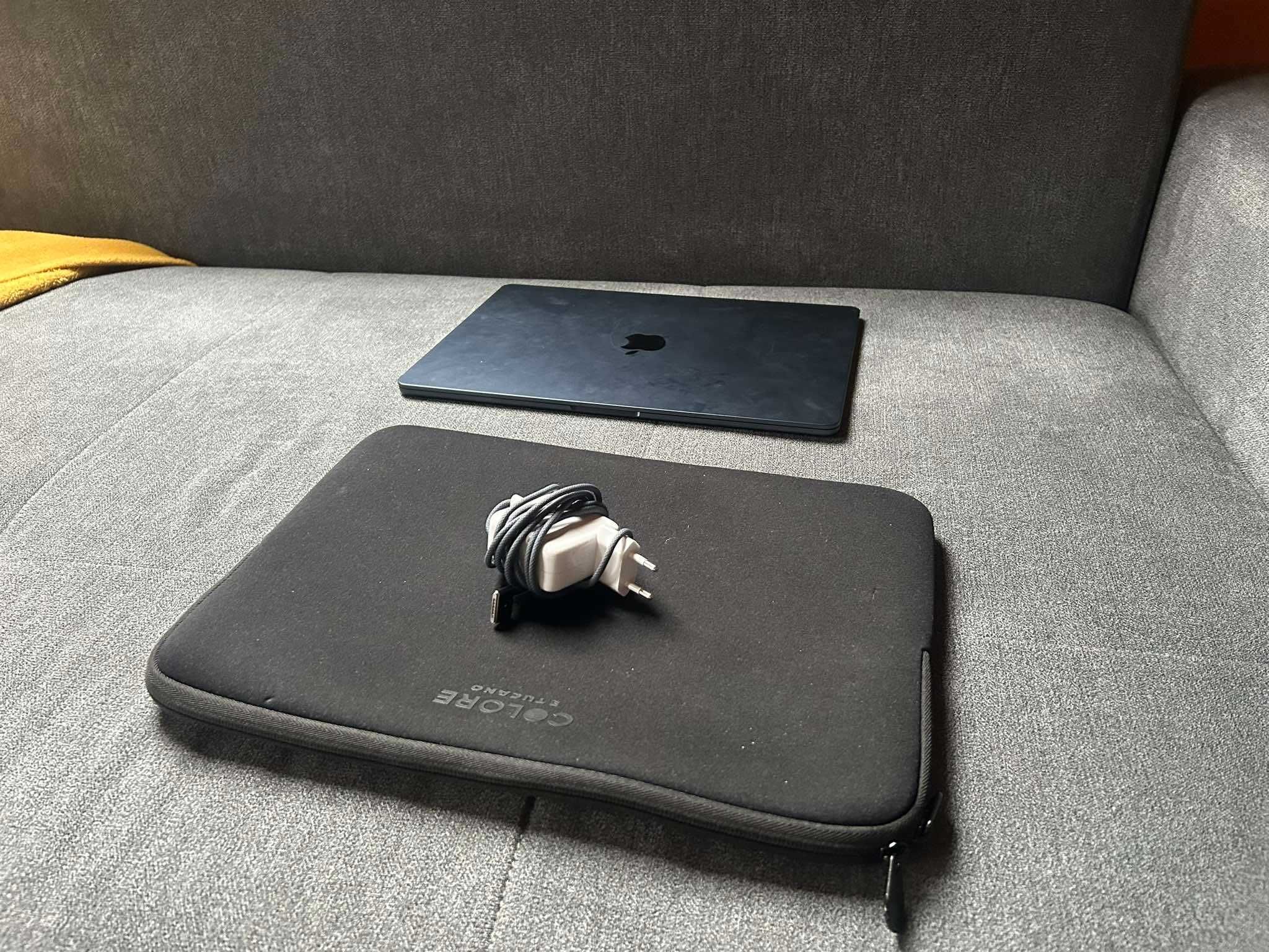 Macbook Air 15-cali M2 8GB 512GB 2023