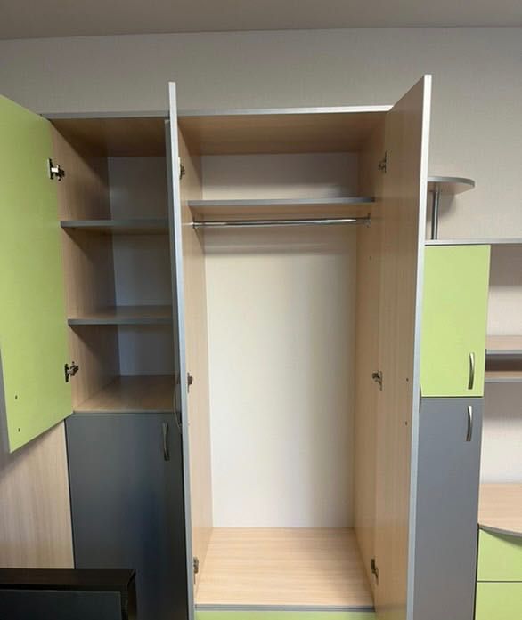 Стильні меблі, в ідеальному стані, підійдуть для двох діток!