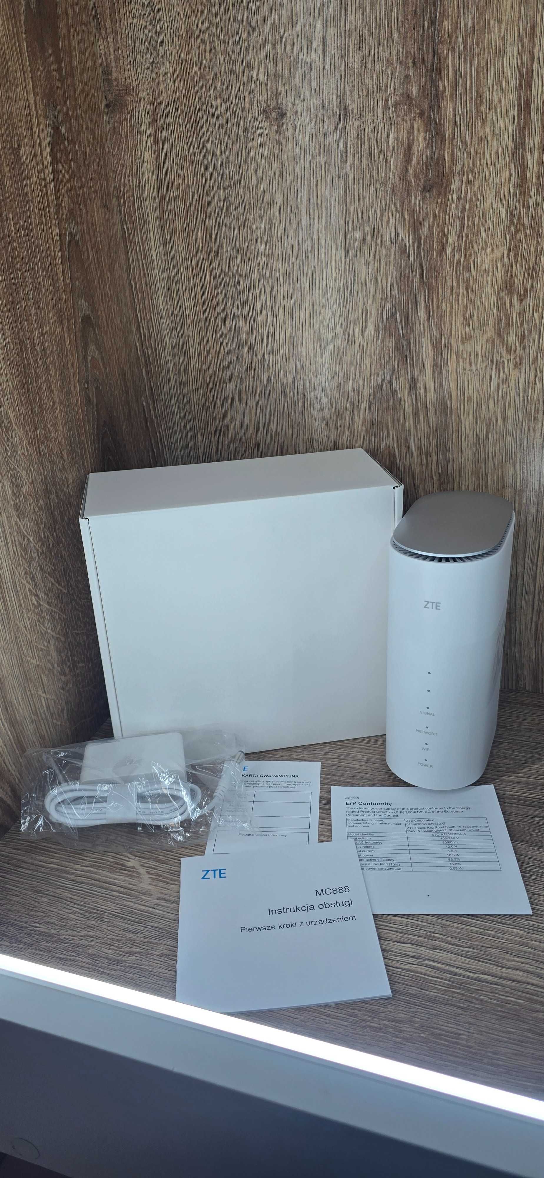 Router na Kartę Sim ZTE MC888 5G LTE cat.19 WiFi 6 AX3600