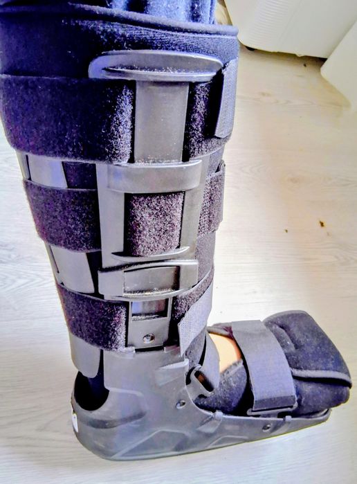 Bota ortopédica 43/44
