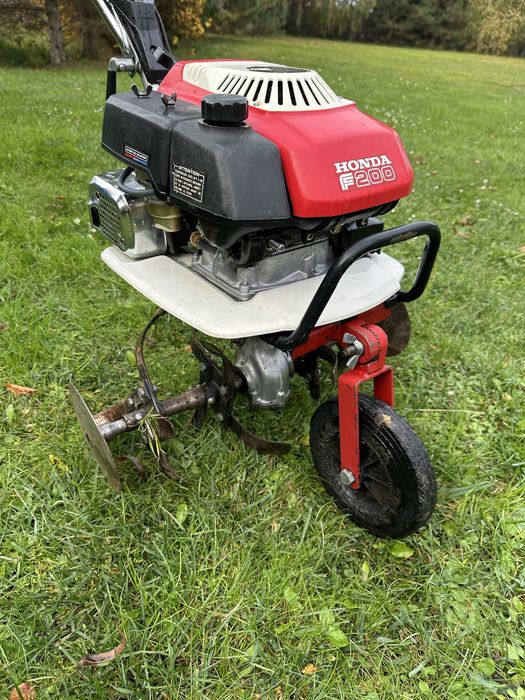Glebogryzarka spalinowa HONDA F200