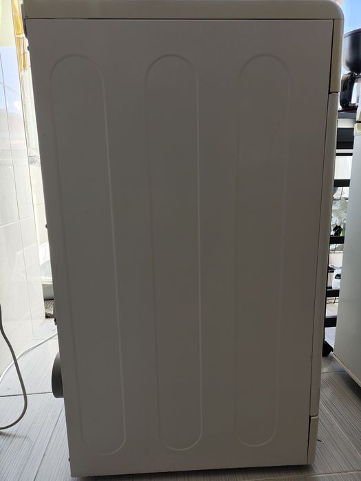 Máquina de secar roupa Indesit 7kg usada (funcional)