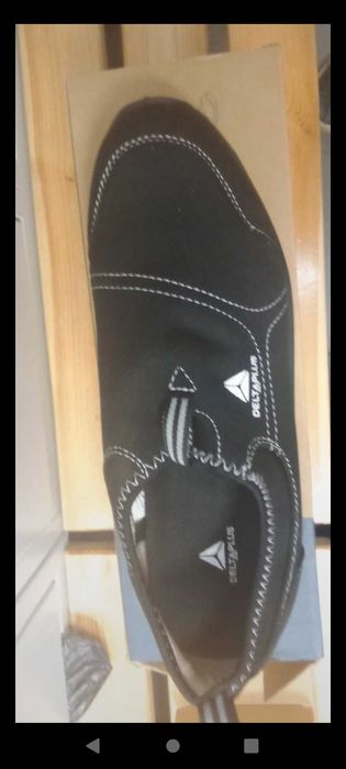 Obuwie robocze rozmiar 45.