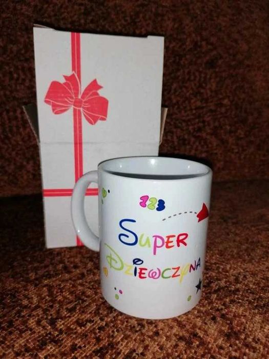 Kubek ceramiczny z napisem Super Dziewczyna, Nowy