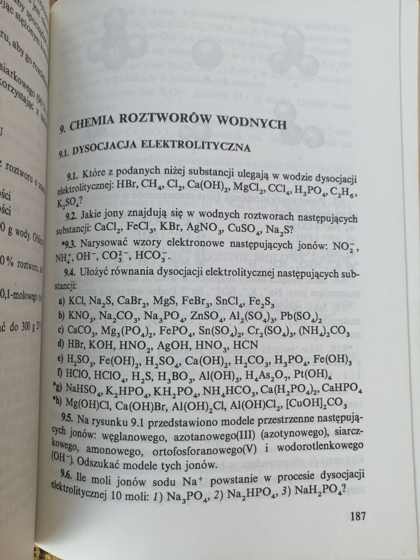 Zbiór zadań z chemii dla szkół średnich Krzysztof M. Pazdro