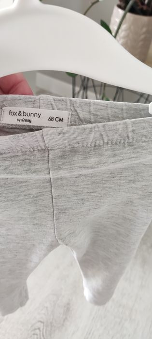 Legginsy Sinsay, rozmiar 68.