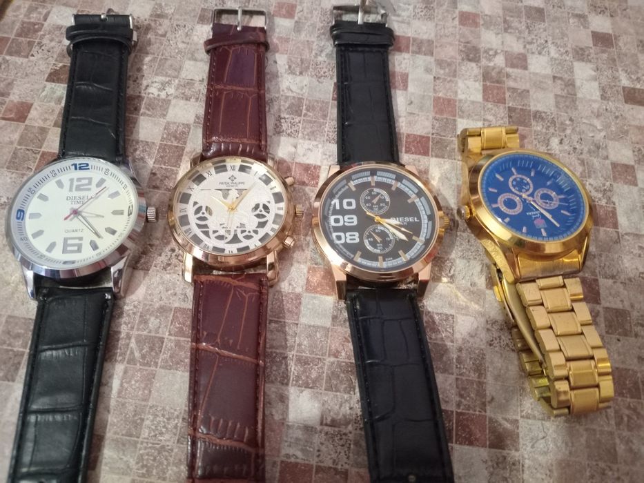 Продаю годинники нові