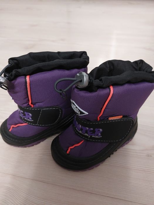 Зимові ботинки Demar. Розмір 21.