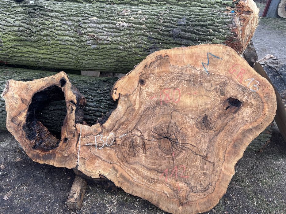 Duze plastry na stoliki