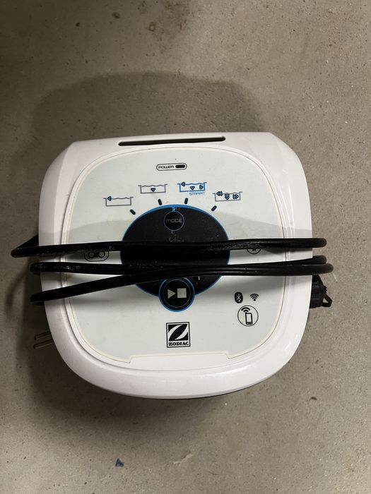 Odkurzacz basenowy Zodiac Alpha 4WD RA 6500 IQ