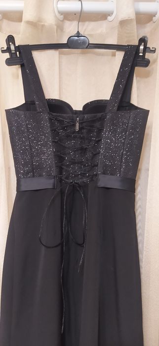 Вечірня сукня...