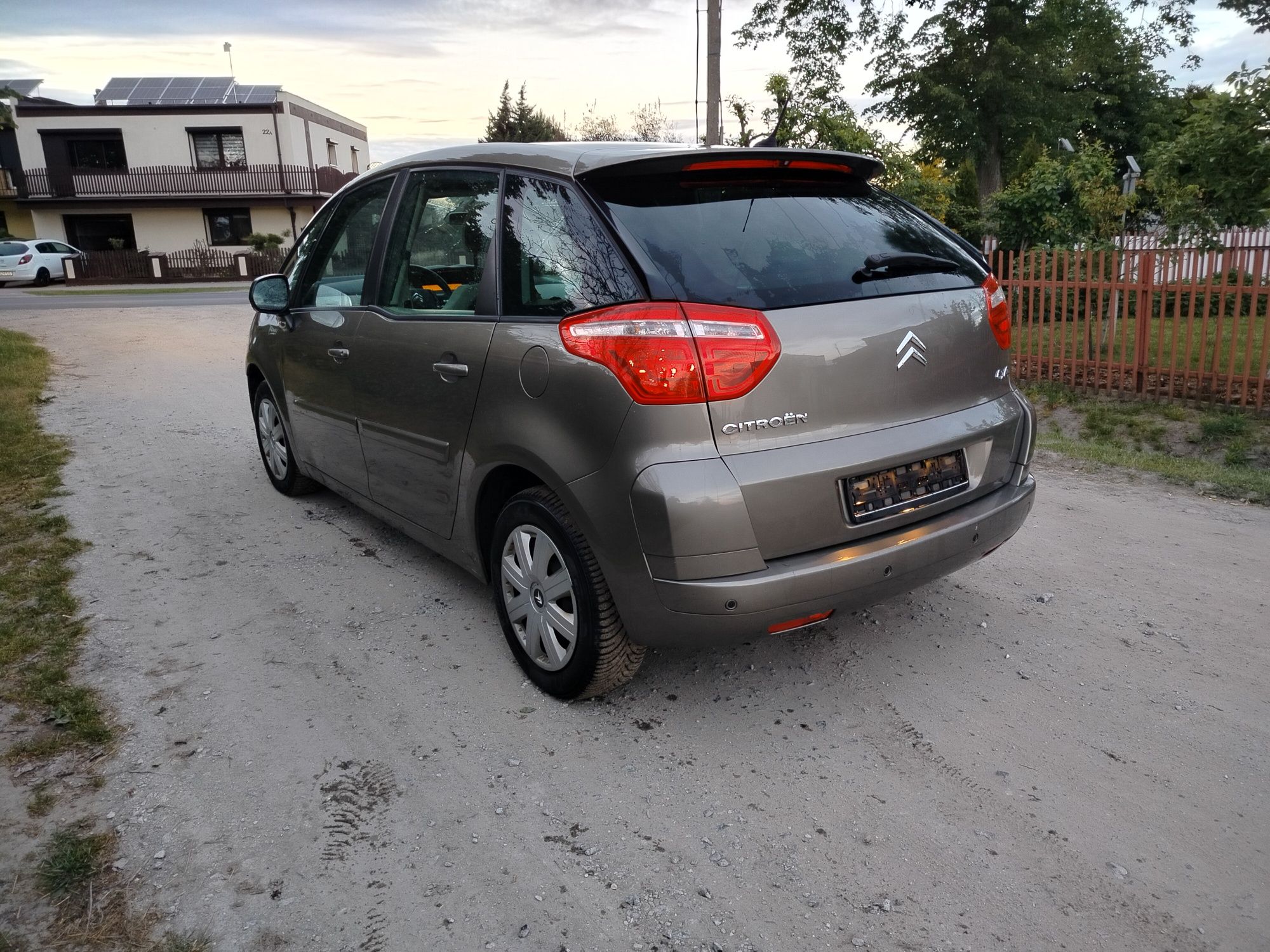 Citroen C4 Picasso 1.6  Beznyna