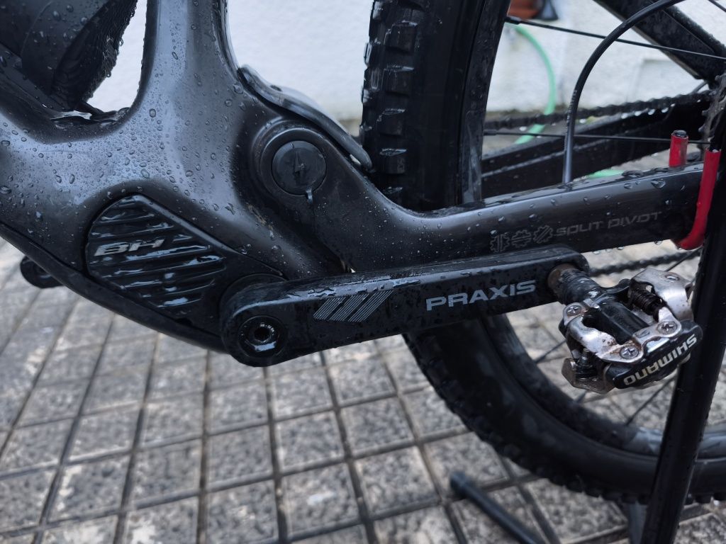 Bicicleta elétrica E-bikes BH ILYNX Trail 8.7 Tam. MD
