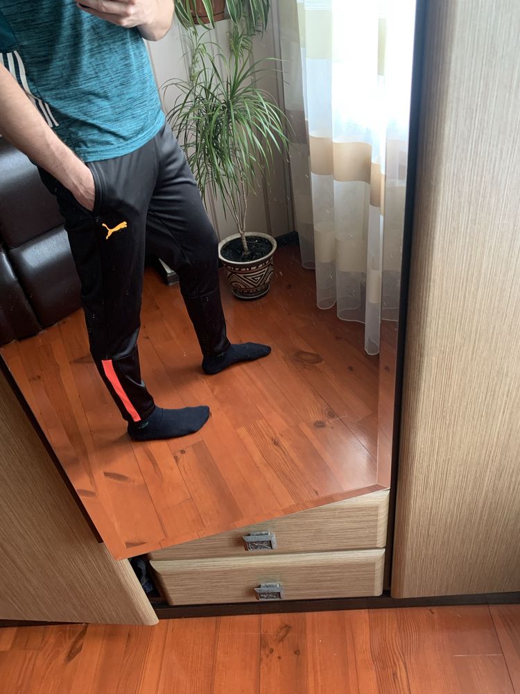Спотривні штани Puma