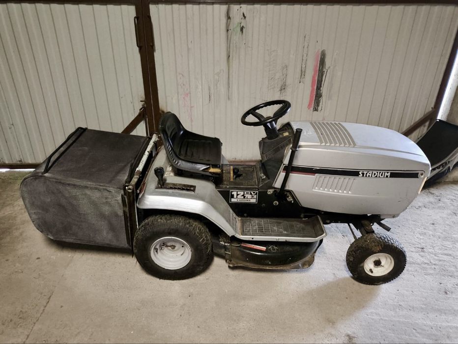 MTD 76 Stadium z koszem, kosiarka traktorek, briggs&stratton