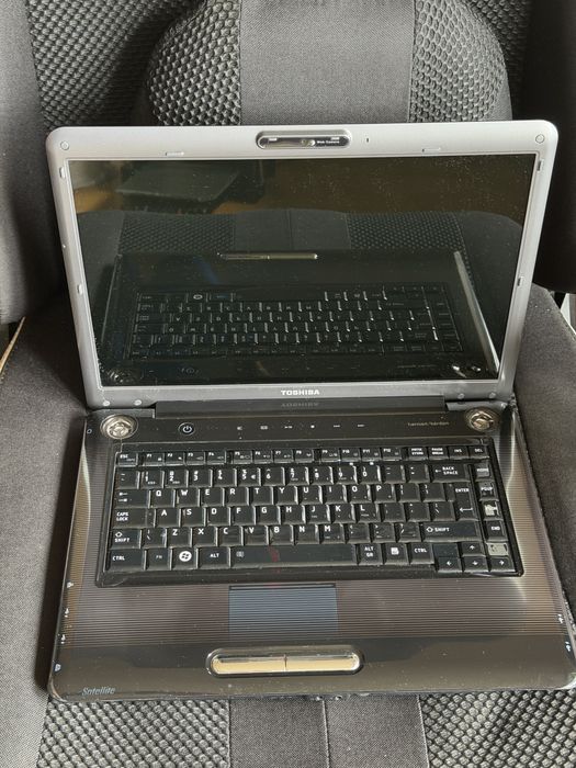 Laptop Toshiba Satellite A300-1MT – Windows 11, sprawny