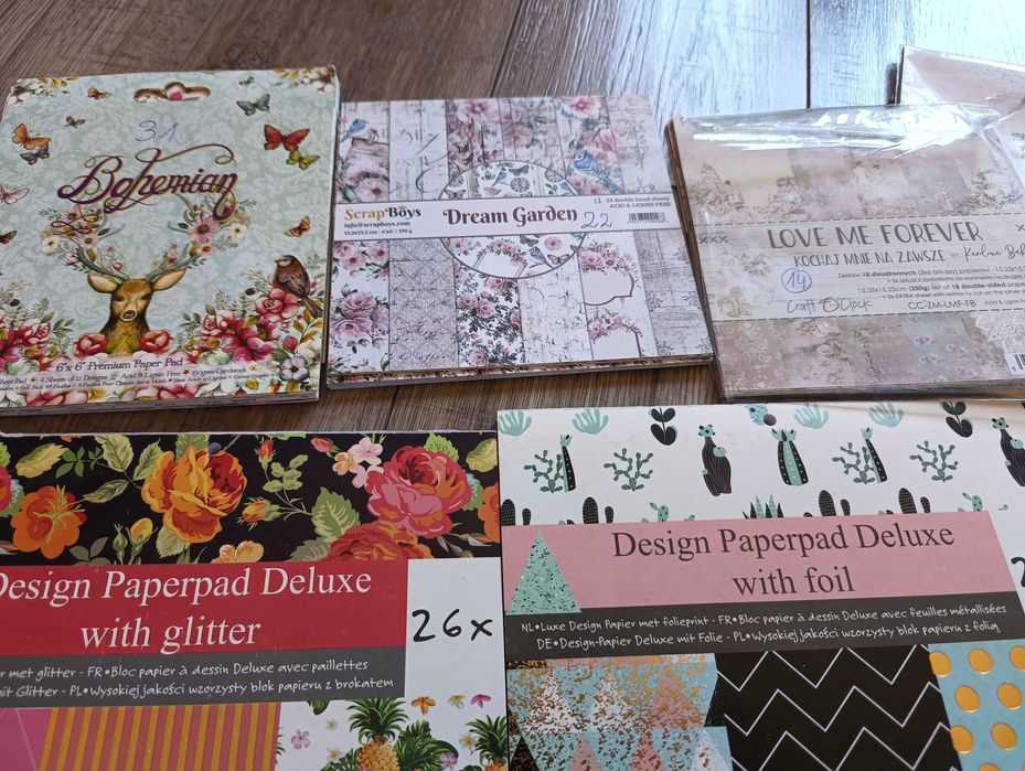 Papiery do scrapbookingu