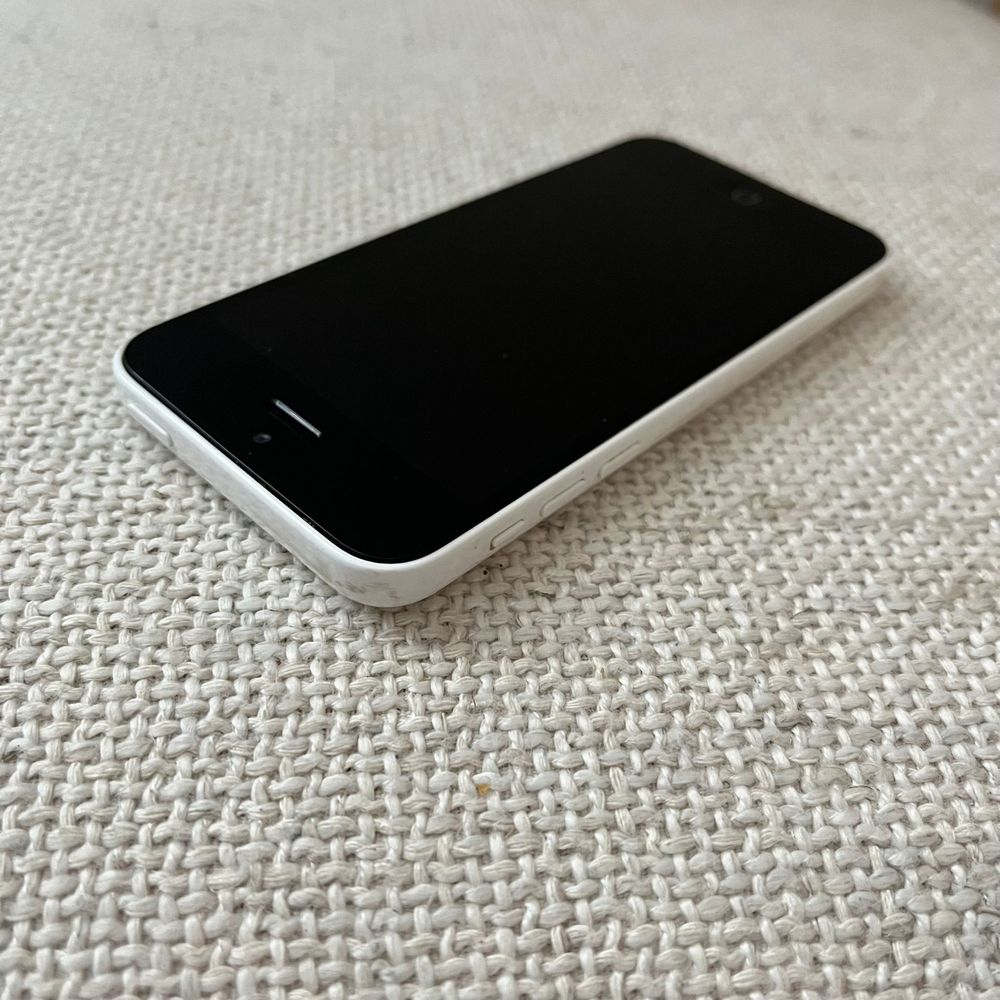 Iphone 5c Branco 8GB - “Dumb Phone” - Totalmente funcional