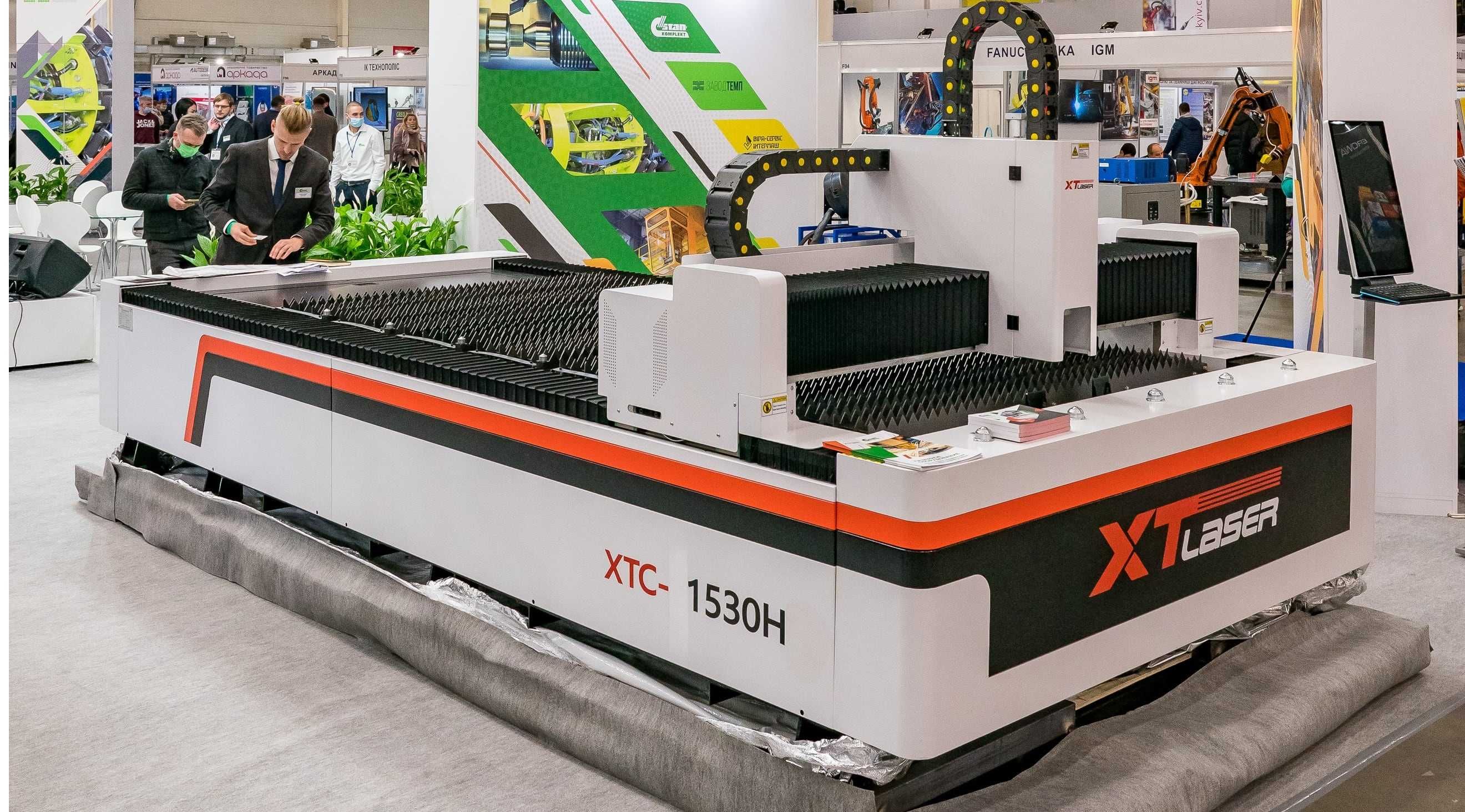 Станок лазерной резки открытого типа XTLASER XTC-F1530H (1,5 кВт)