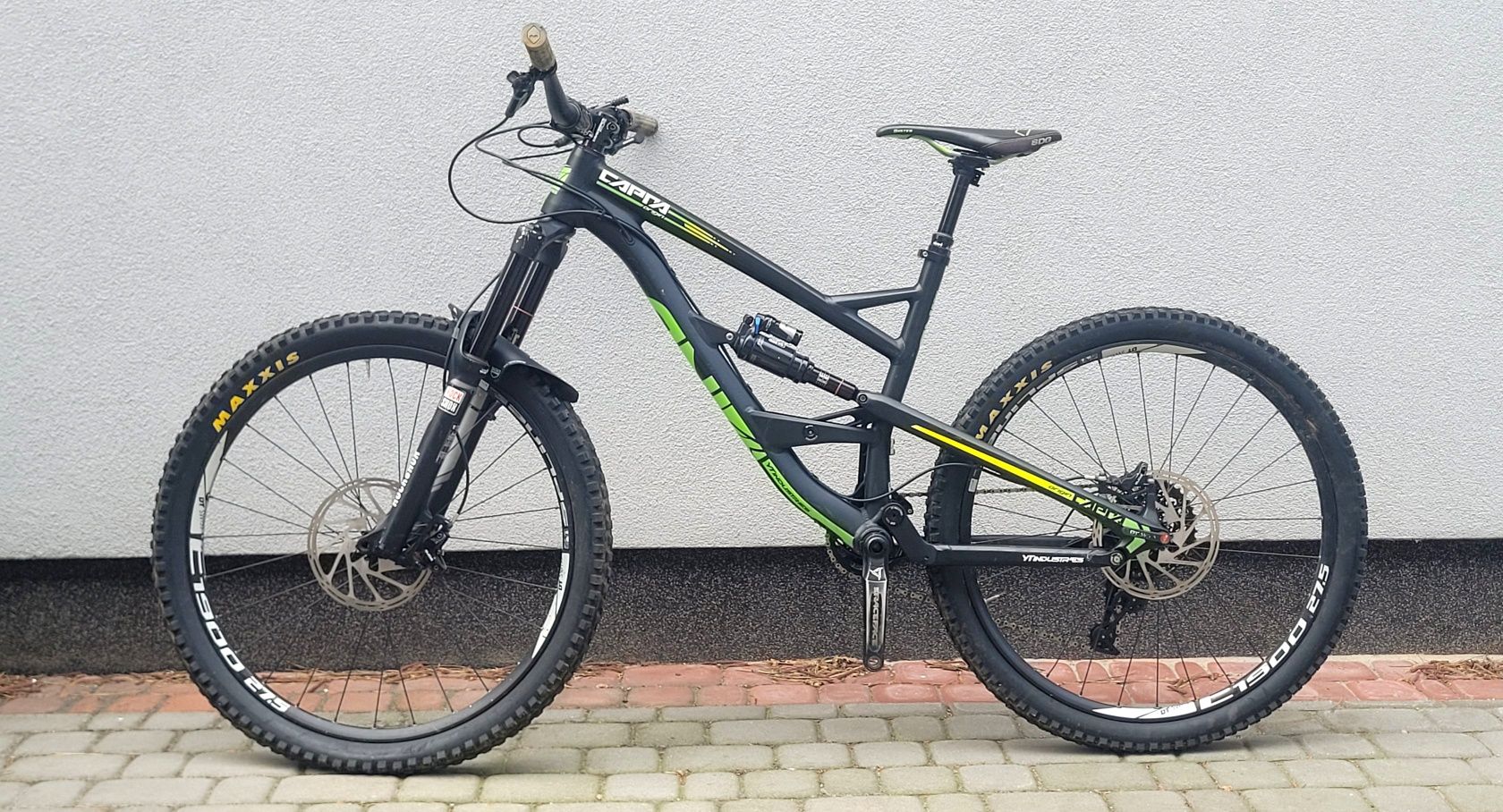 YT Capra 27.5 M full Enduro dh