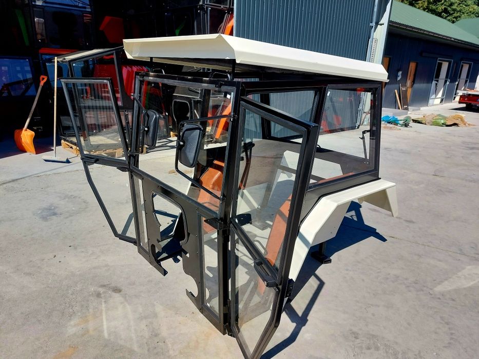 Kabina kabiny ciagnikowe c330 c360 mf t25