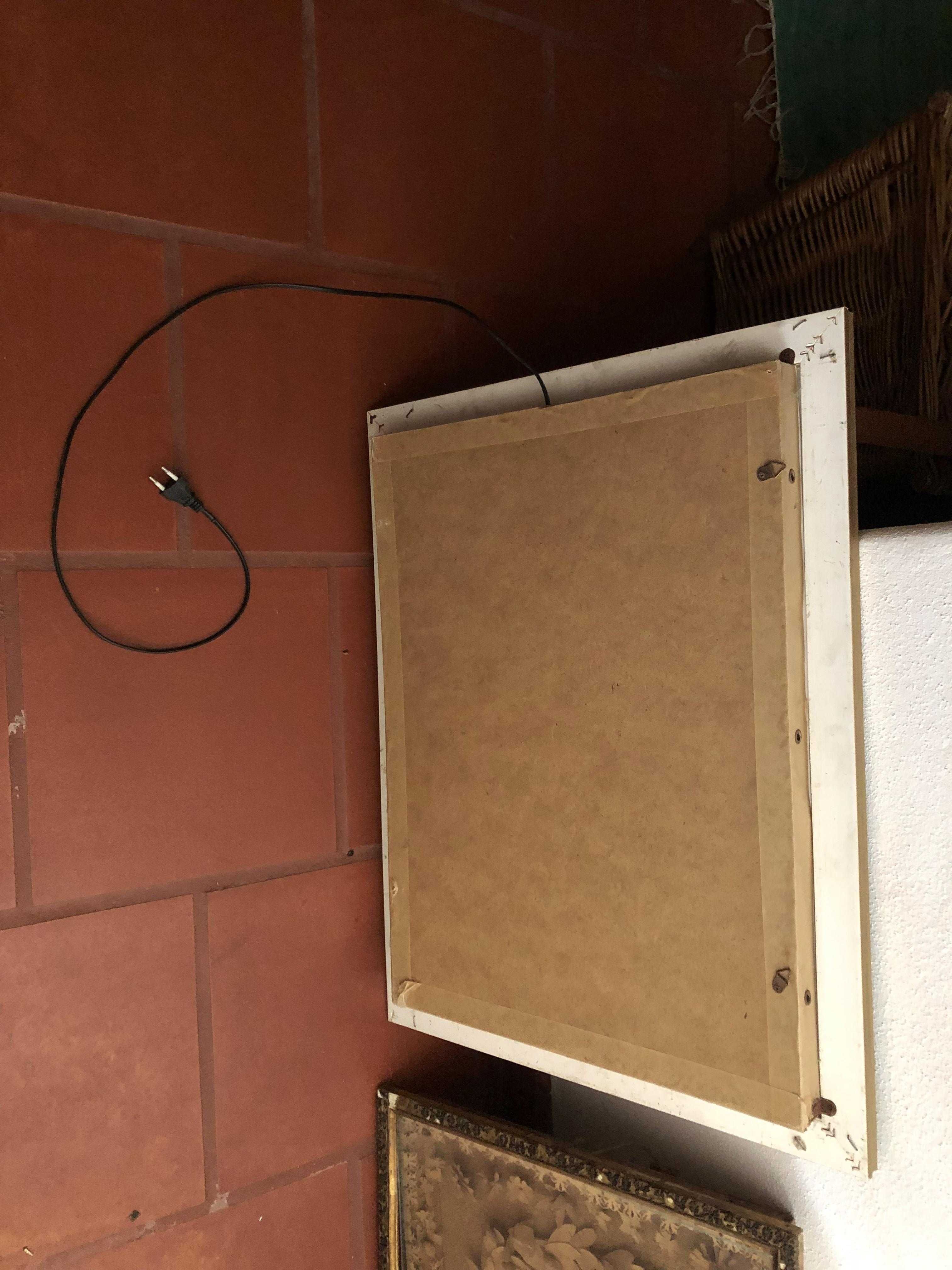 Quadro decorativo elétrico